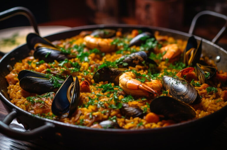 Découvrez l’histoire et les origines de la paella : une tradition culinaire espagnole