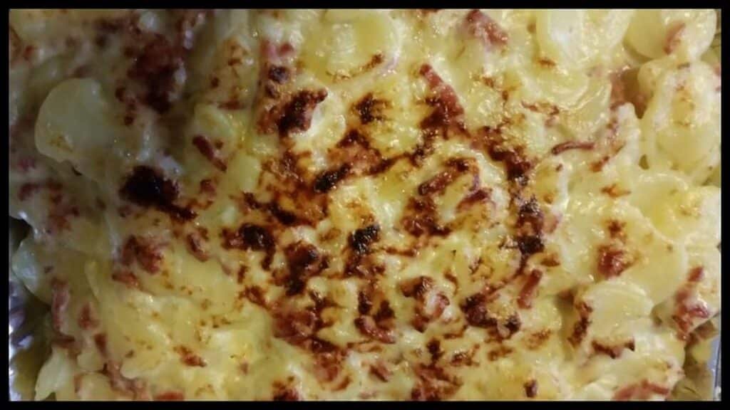 Fred-paella - La tartiflette : un plat savoyard réconfortant qui réchauffe les cœurs - Featured Image 1